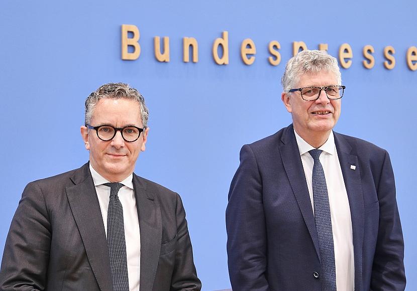 Hintergrund