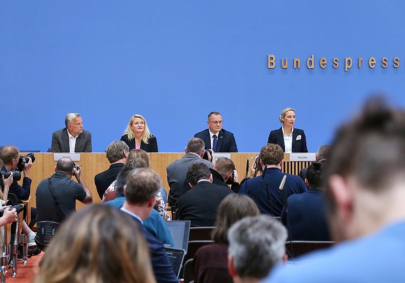 Hintergrund